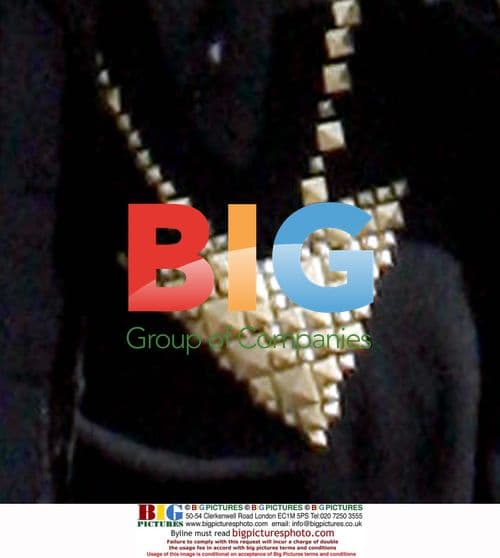 Olsen Twins Rock Differing Looks at Meeting