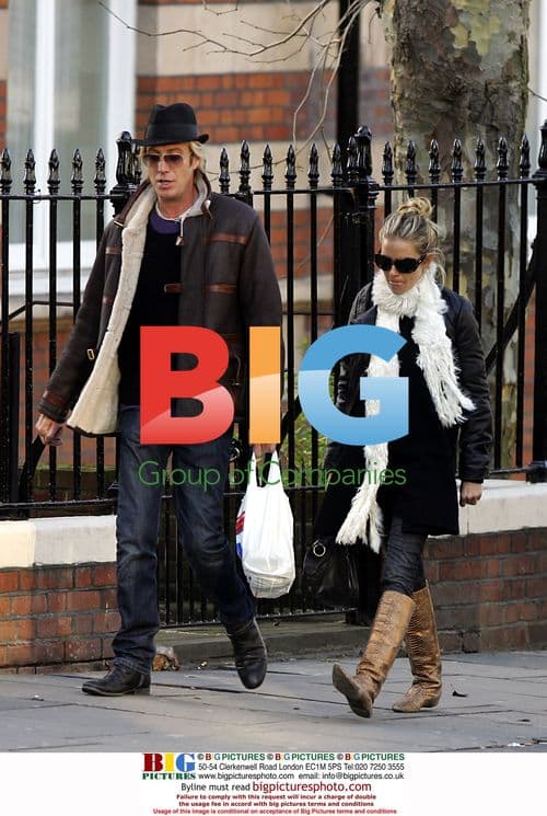 Rhys Ifans and Sienna Miller Shopping