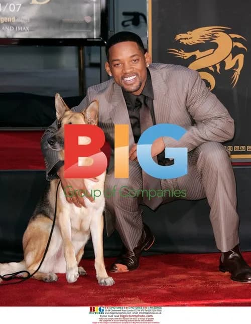 Will Smith Gets Handprints at Chinese Theater
