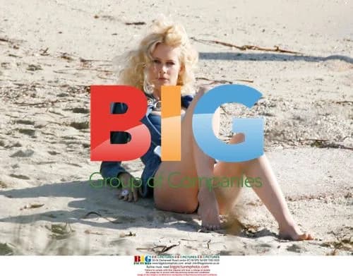 Claudia Schiffer's Comeback Shoot