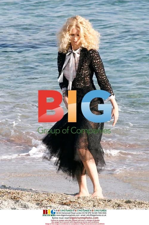 Claudia Schiffer's Comeback Modelling Shoot
