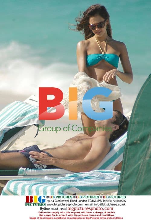 Jessica Alba on Caribbean Vacation with Cash Warren