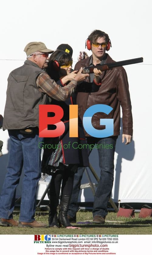 Jim Carey and Zooey Deschanel Film "Yes Man"