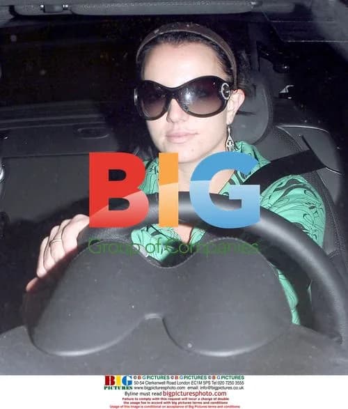 Britney Spears Visits Four Seasons Hotel
