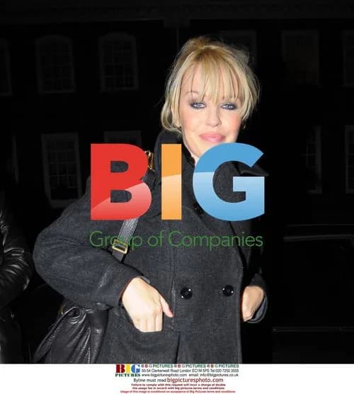 Kylie Minogue arrives home after X-Factor Finals
