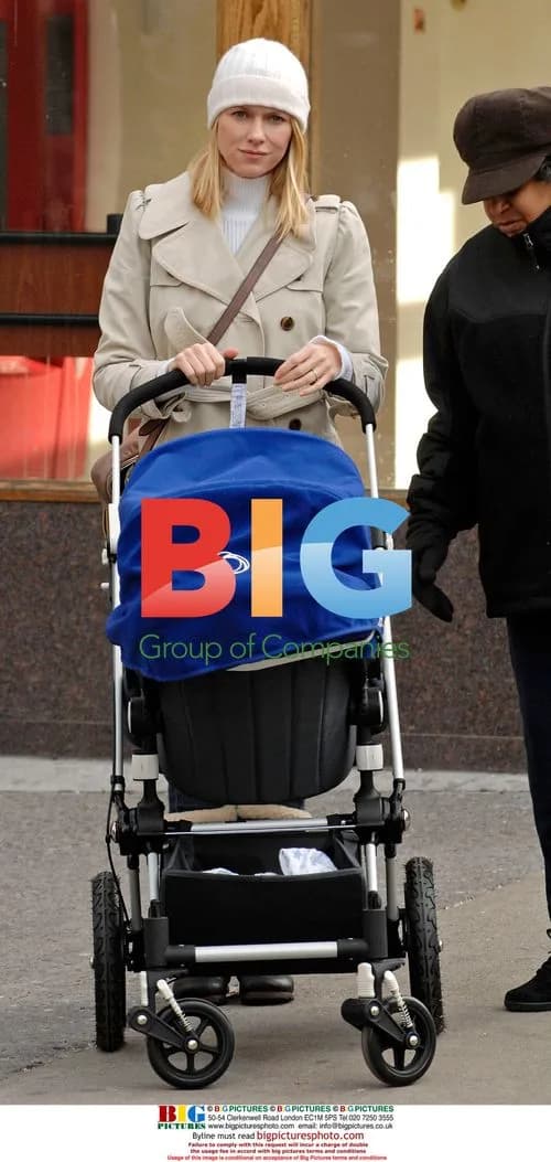 Naomi Watts and son shopping with nanny