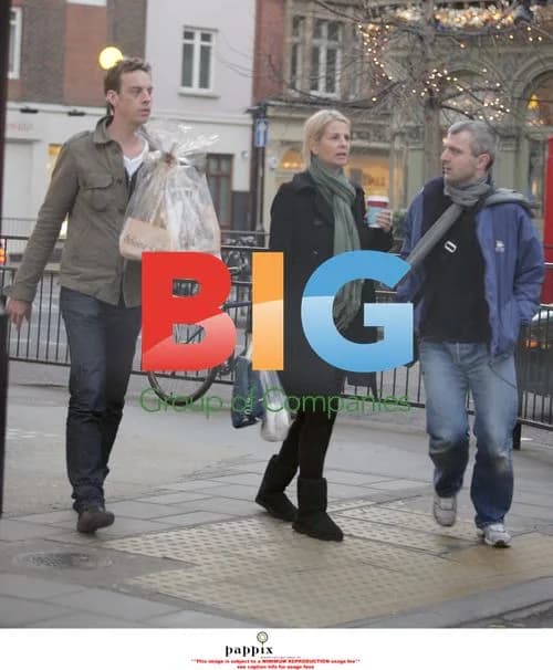 Ulrika Jonsson and Fiance Brian Monet Shopping