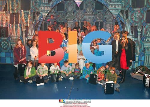 Snow White and The Seven Dwarfs Panto Cast