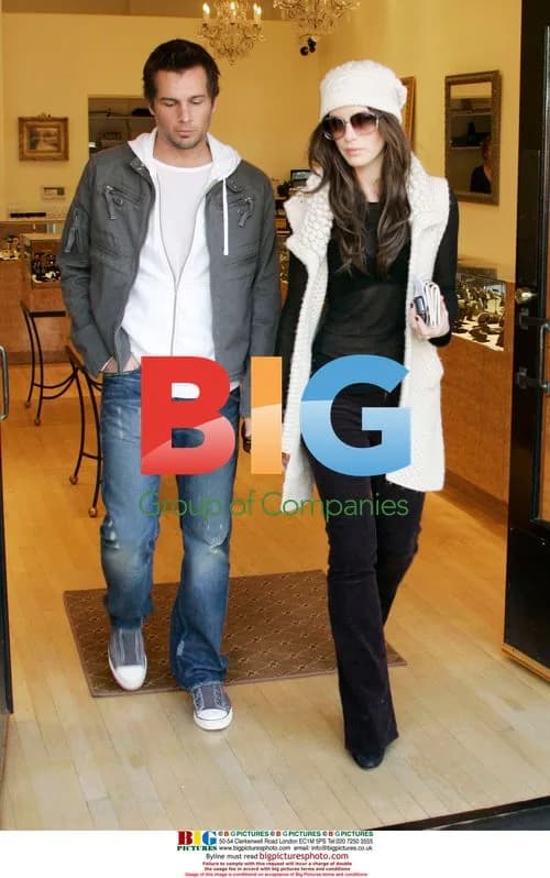 Kate Beckinsale and Len Wiseman shopping in Pacific Palisades