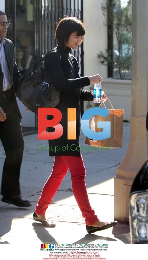 Katie Holmes Steps Out in LA