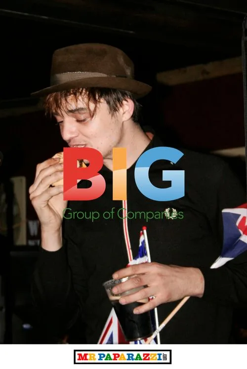 Pete Doherty performing live at Tap n Tin