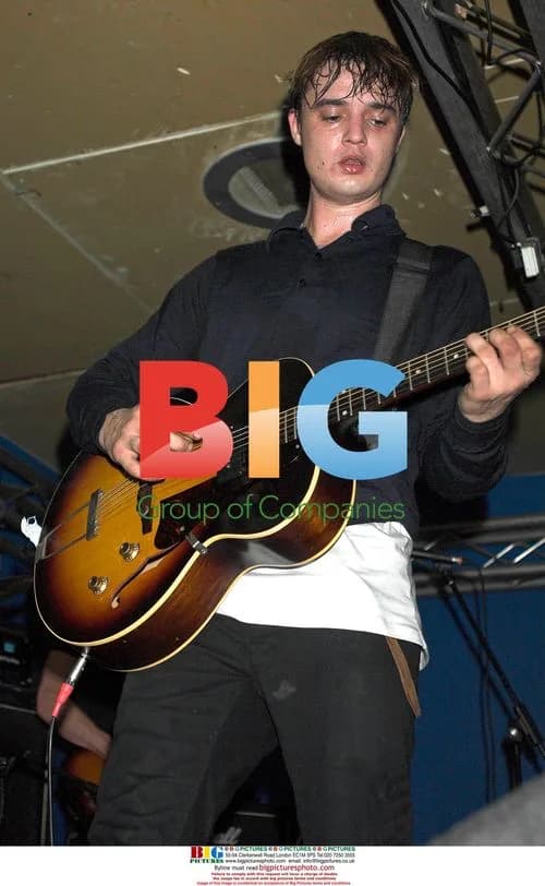 Pete Doherty Rocks Rhythm Factory Gig