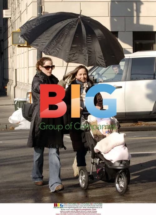 Jennifer Garner with Violet and nanny in NYC