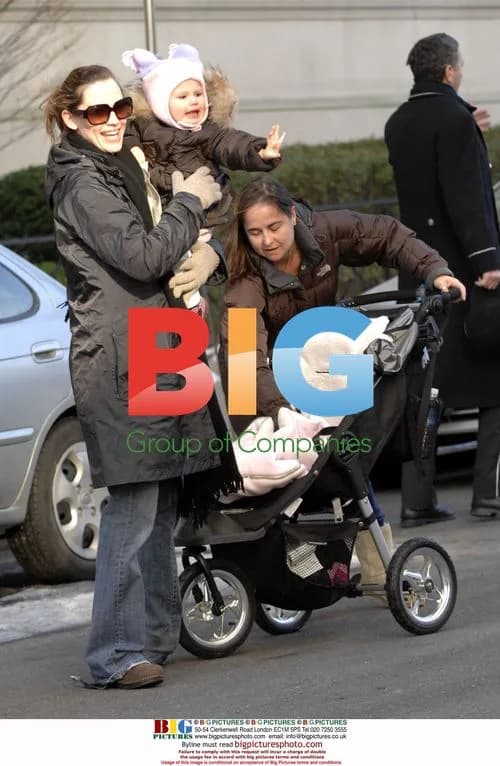 Jennifer Garner walks with Violet and nanny