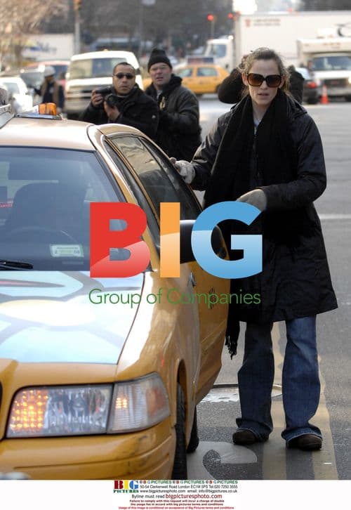 Jennifer Garner with daughter Violet in NYC