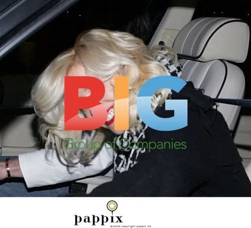 Gwen Stefani with family in London