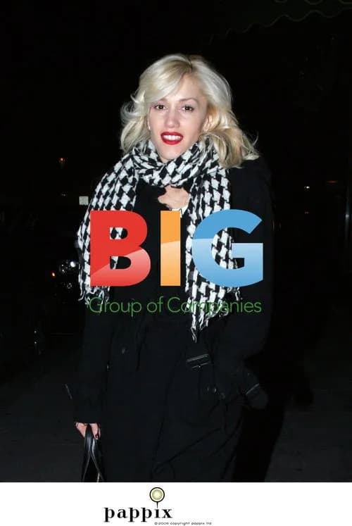 Gwen Stefani with family in London