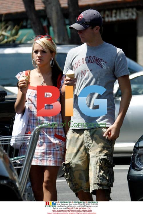 Jamie Lynn Spears Out with Boyfriend