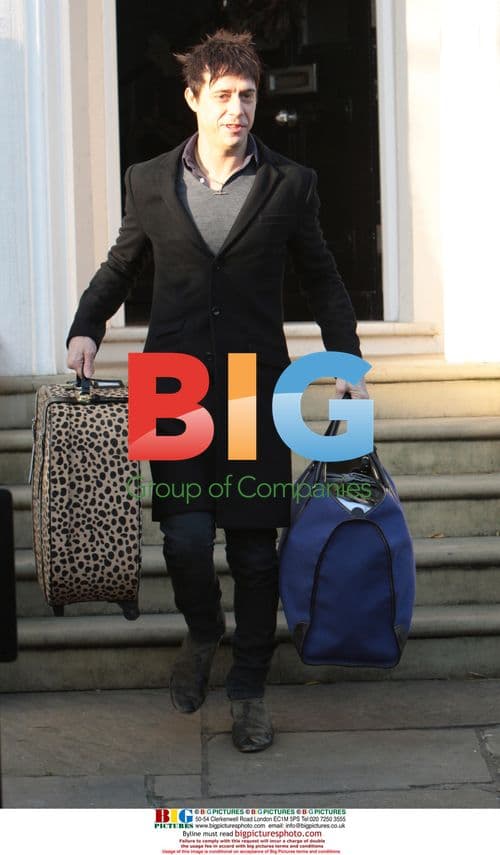 Kate Moss and Jamie Hince leaving Davina Taylor's home