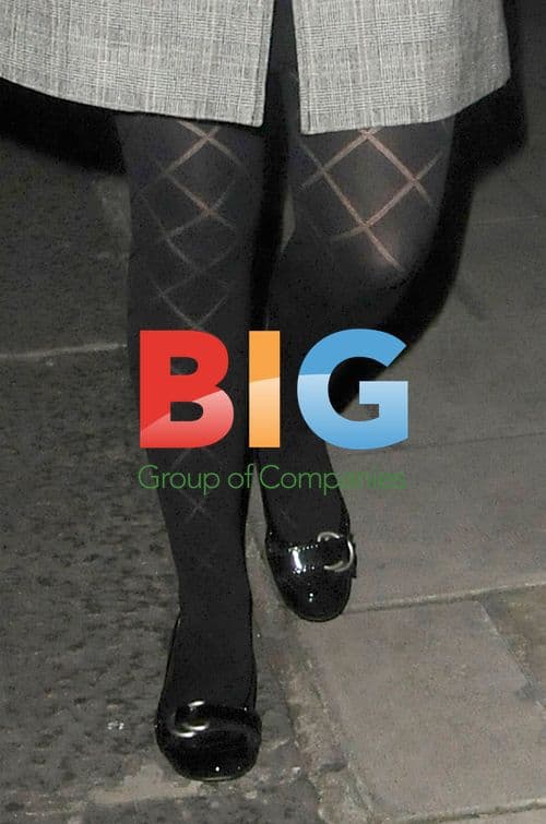 Prince Andrew, Sarah Ferguson, Princess Beatrice and Eugenie at Harry's Bar