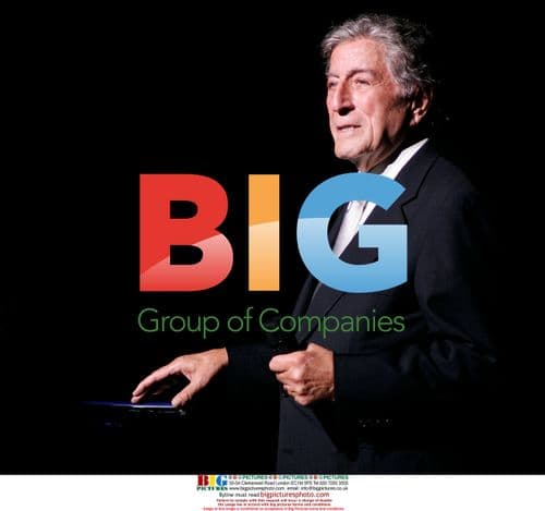 Tony Bennett performs in Fort Lauderdale