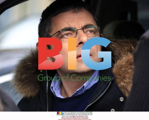 Rowan Atkinson in Minor Car Accident in Aspen