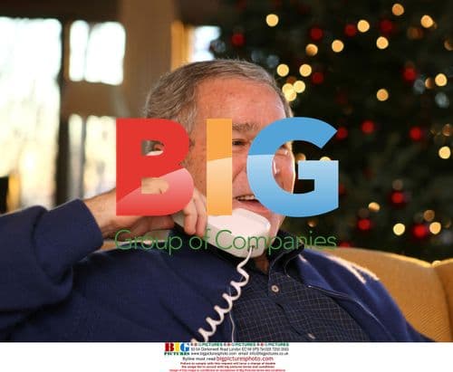 Bush Makes Christmas Eve Calls