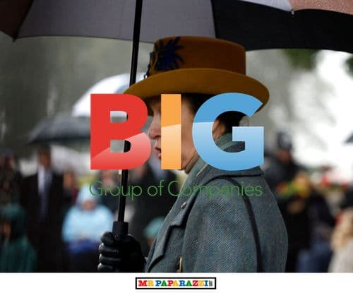 Queen Braves Rain for Christmas Service