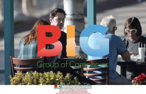 Keanu Reeves Dines with Friend