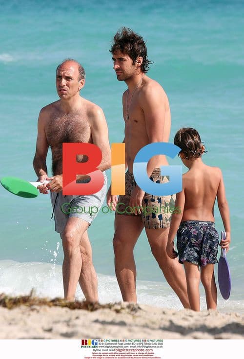 Raul Gonzales Blanco and sons at Ritz-Carlton beach