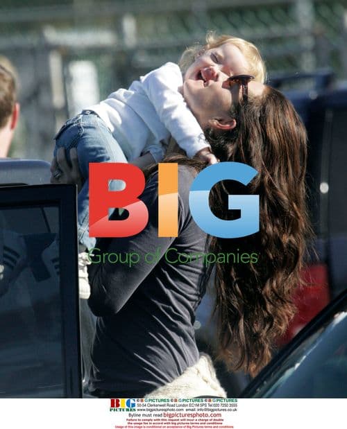Brooke Shields with daughter at dog park