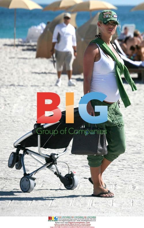 Zlatan Ibrahimovic and Family at Miami Beach