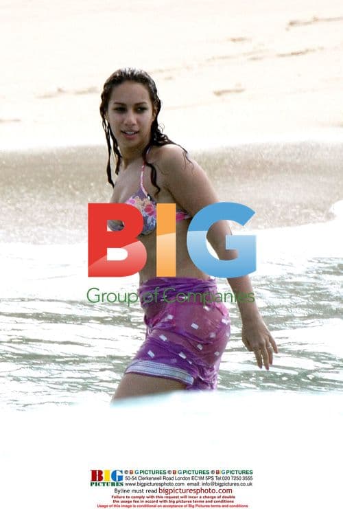 Leona Lewis Enjoys Caribbean Vacation