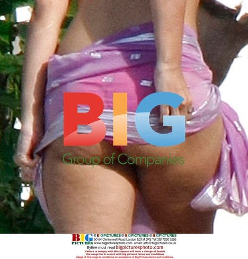 Leona Lewis Enjoys Caribbean Getaway