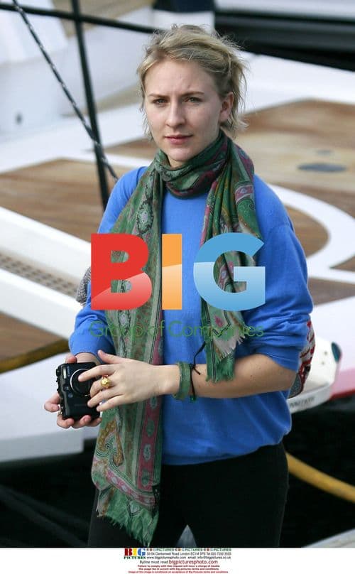 Sting and Family Arrive in Sydney for Holiday