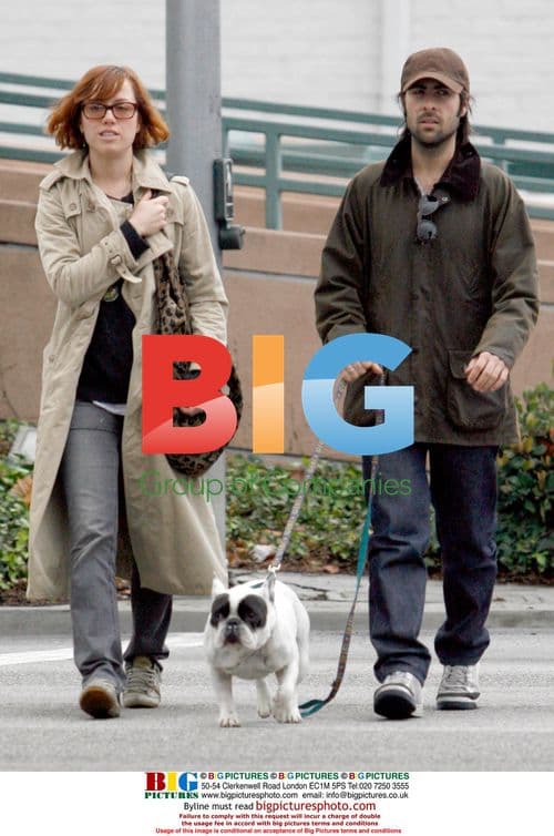 Jason Schwartzman walks dog with girlfriend