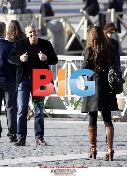 Gary Lineker and Danielle Bux enjoy romantic Rome trip