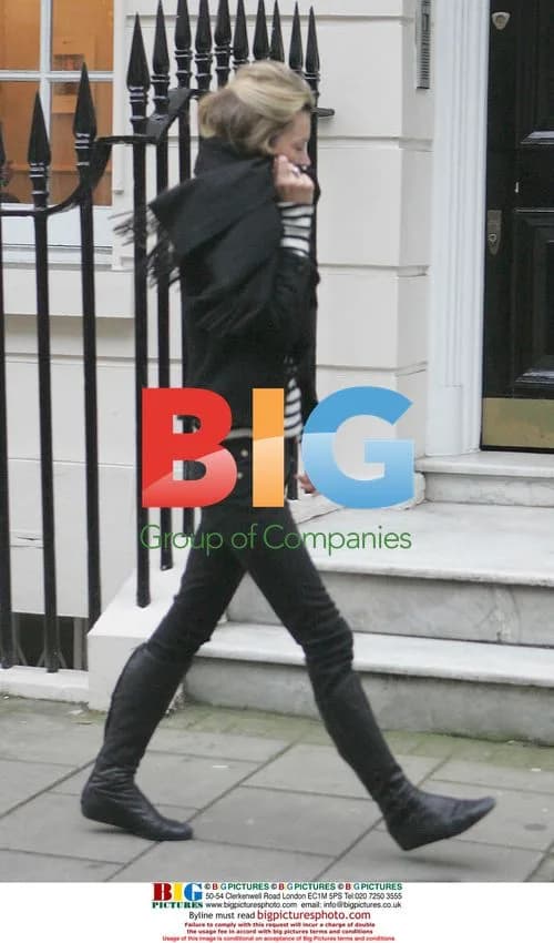 Kate Moss visits Pete Doherty at rehab clinic