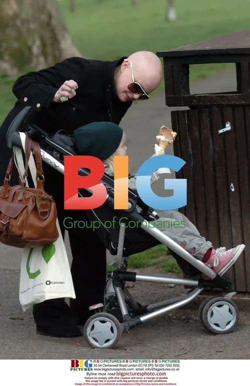 Gail Porter out for a walk with daughter