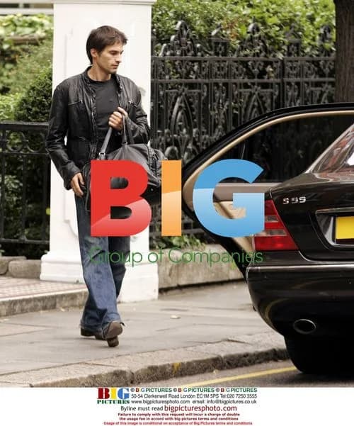 Olivier Martinez leaves Kylie Minogue's home
