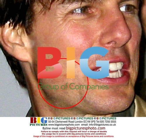 Tom Cruise, Katie Holmes, Connor Cruise at Jennifer Lopez Concert