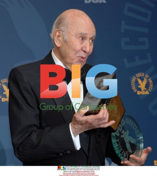 Carl Reiner Holds Award Upside Down at DGA Awards