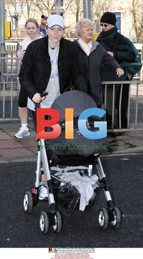 Nell McAndrews runs 10k race in Dewsbury