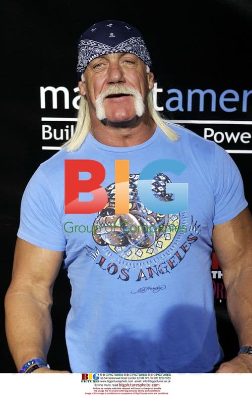 Hulk Hogan Arrives for Super Bowl XLI Party