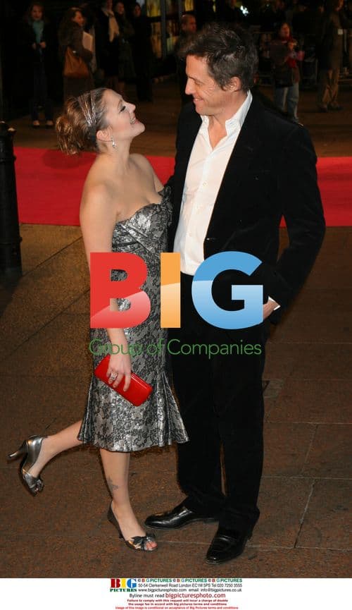 Hugh Grant and Drew Barrymore at Music and Lyrics premiere