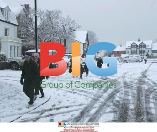 Heavy snow in Cardiff, UK