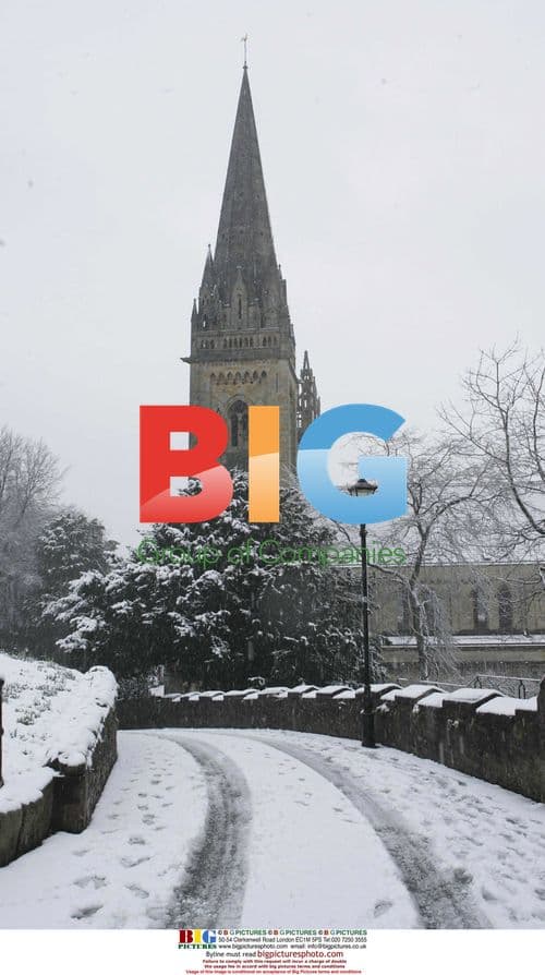Heavy snow in Cardiff, UK