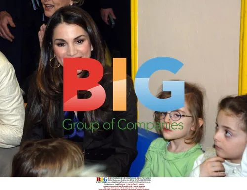 Queen Rania visits Milan, meets Letizia Moratti