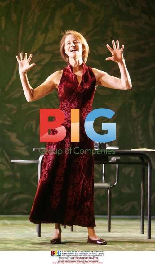 Charlotte Rampling in "La Danse De Mort"