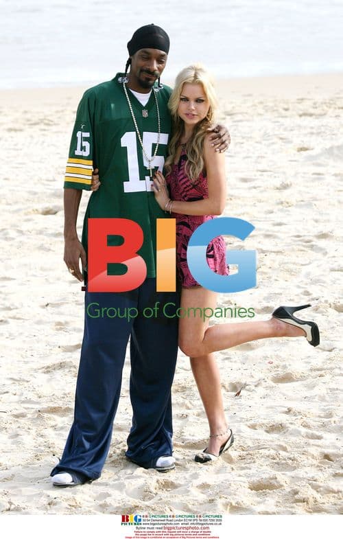 Sophie Monk and Snoop Dogg film music video